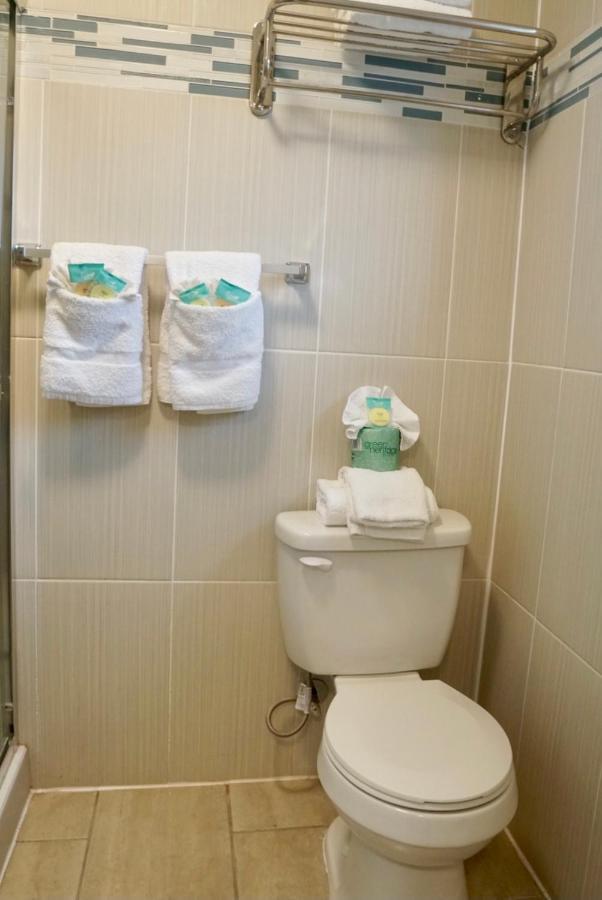 Coastal Sands Inn Уайлдууд Екстериор снимка